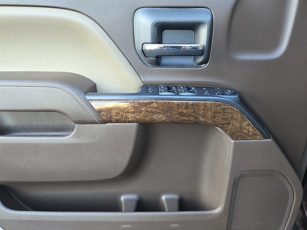 Chevrolet Silverado 1500 LT Crew Cab Long Box 4WD 2016