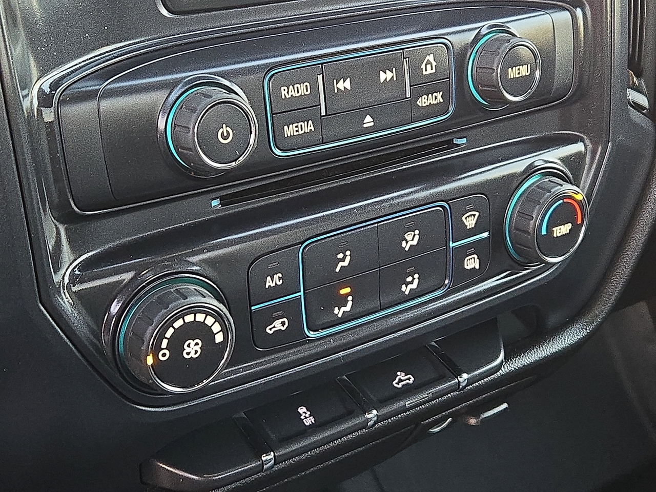 Chevrolet Silverado 1500 Work Truck Short Box 2WD 2015