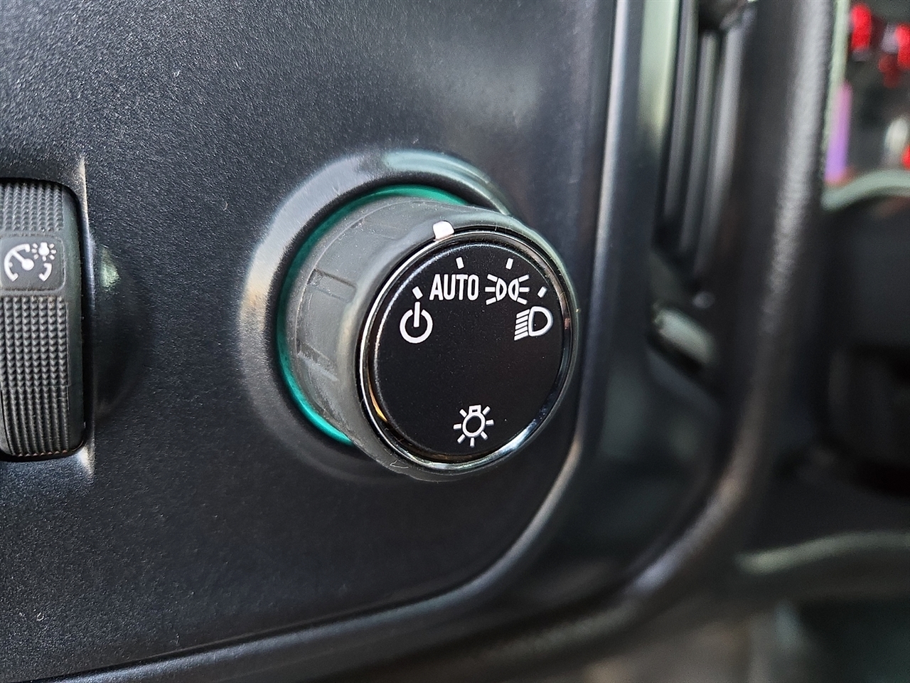 Chevrolet Silverado 1500 Work Truck Short Box 2WD 2015