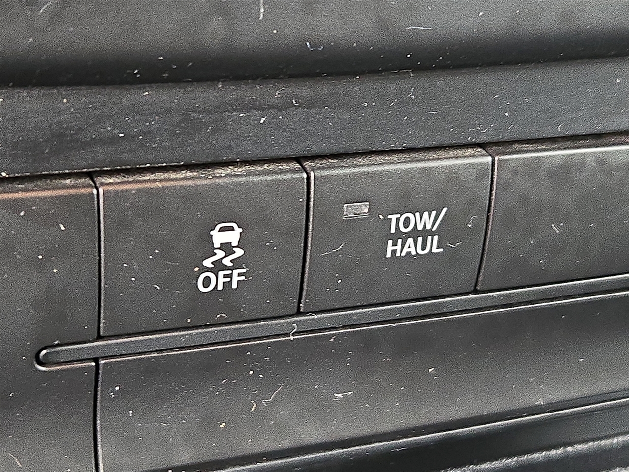 RAM 1500 Tradesman Crew Cab SWB 4WD 2017