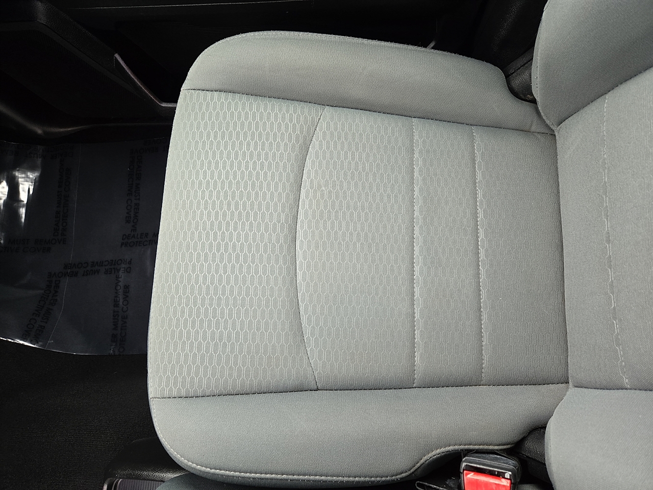 RAM 1500 Tradesman Crew Cab SWB 4WD 2017