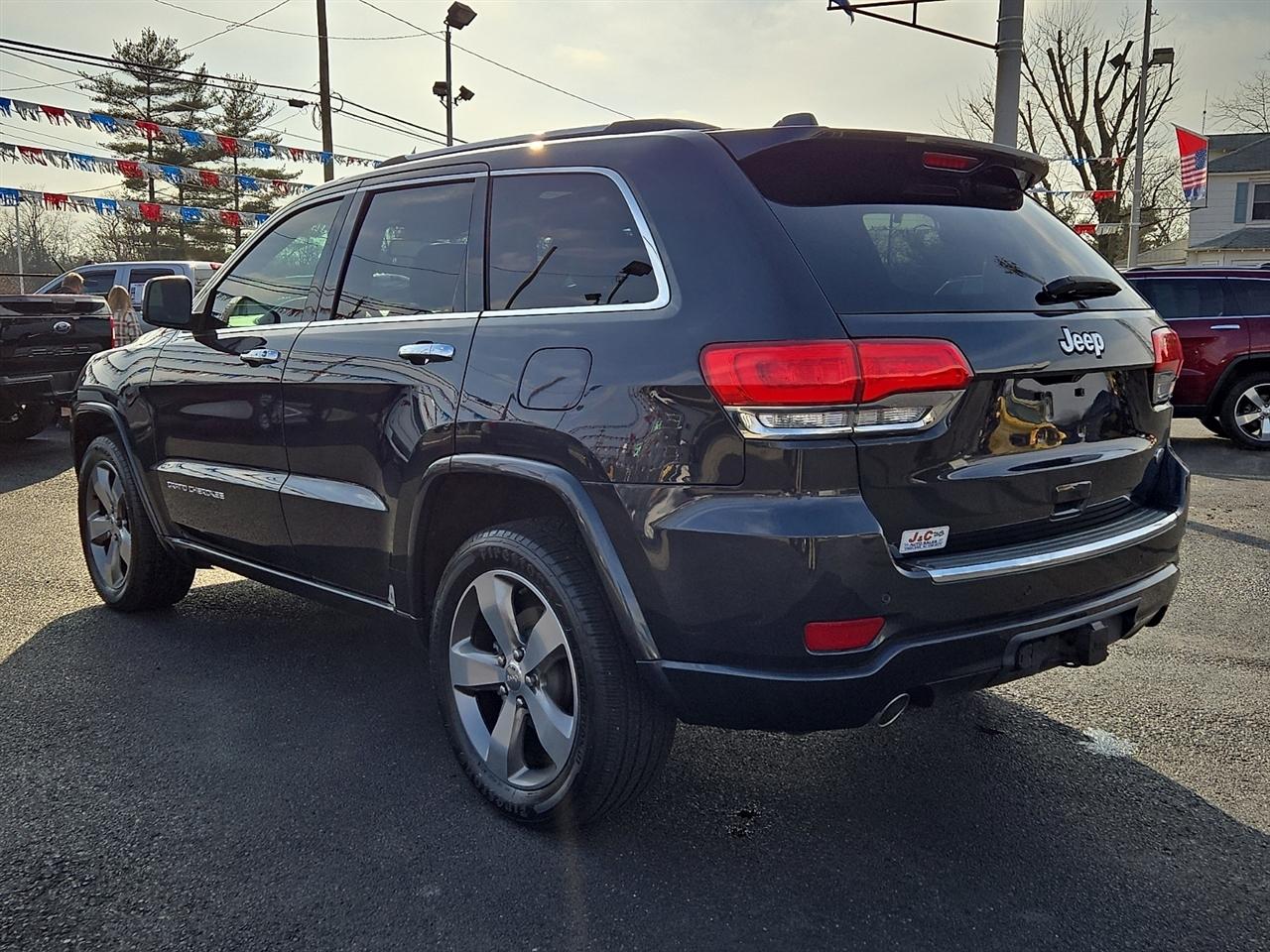 Jeep Grand Cherokee Overland 2WD 2015