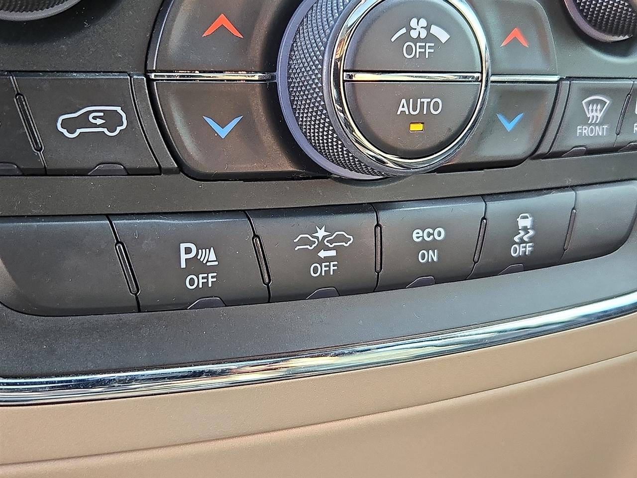 Jeep Grand Cherokee Overland 2WD 2015