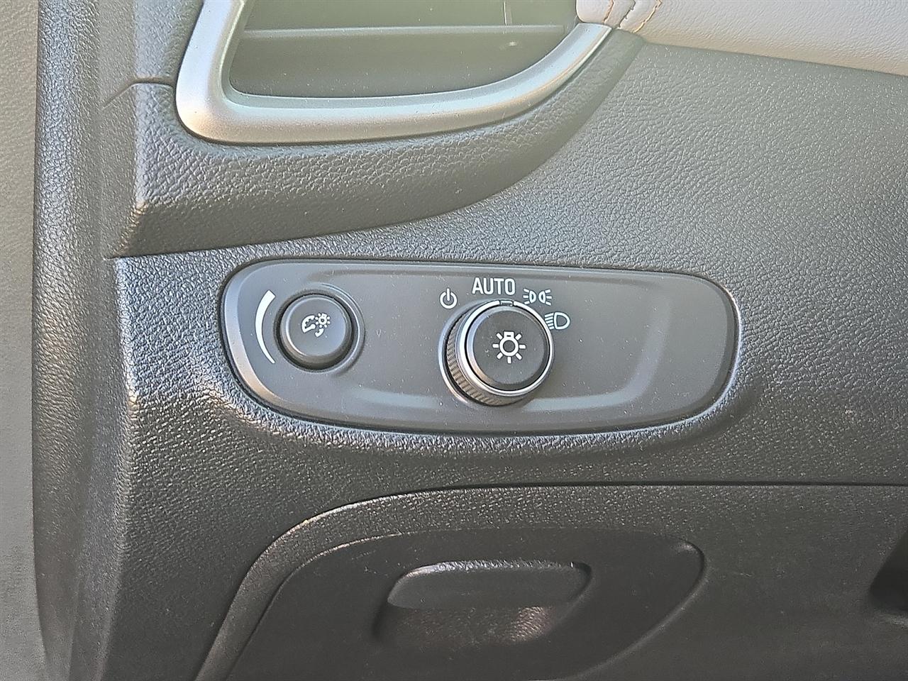 Chevrolet Trax LS FWD 2017