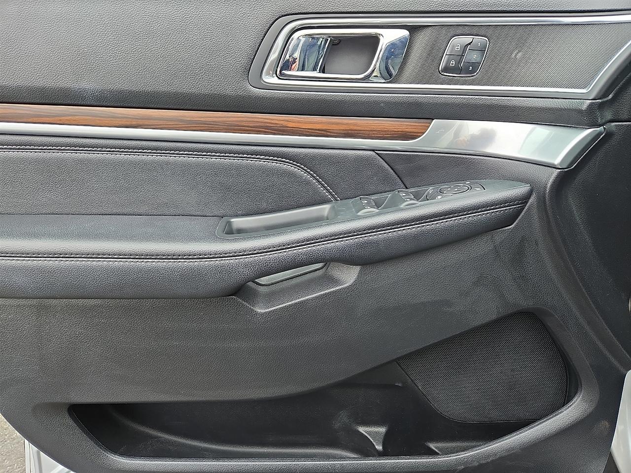 Ford Explorer Limited 4WD 2018