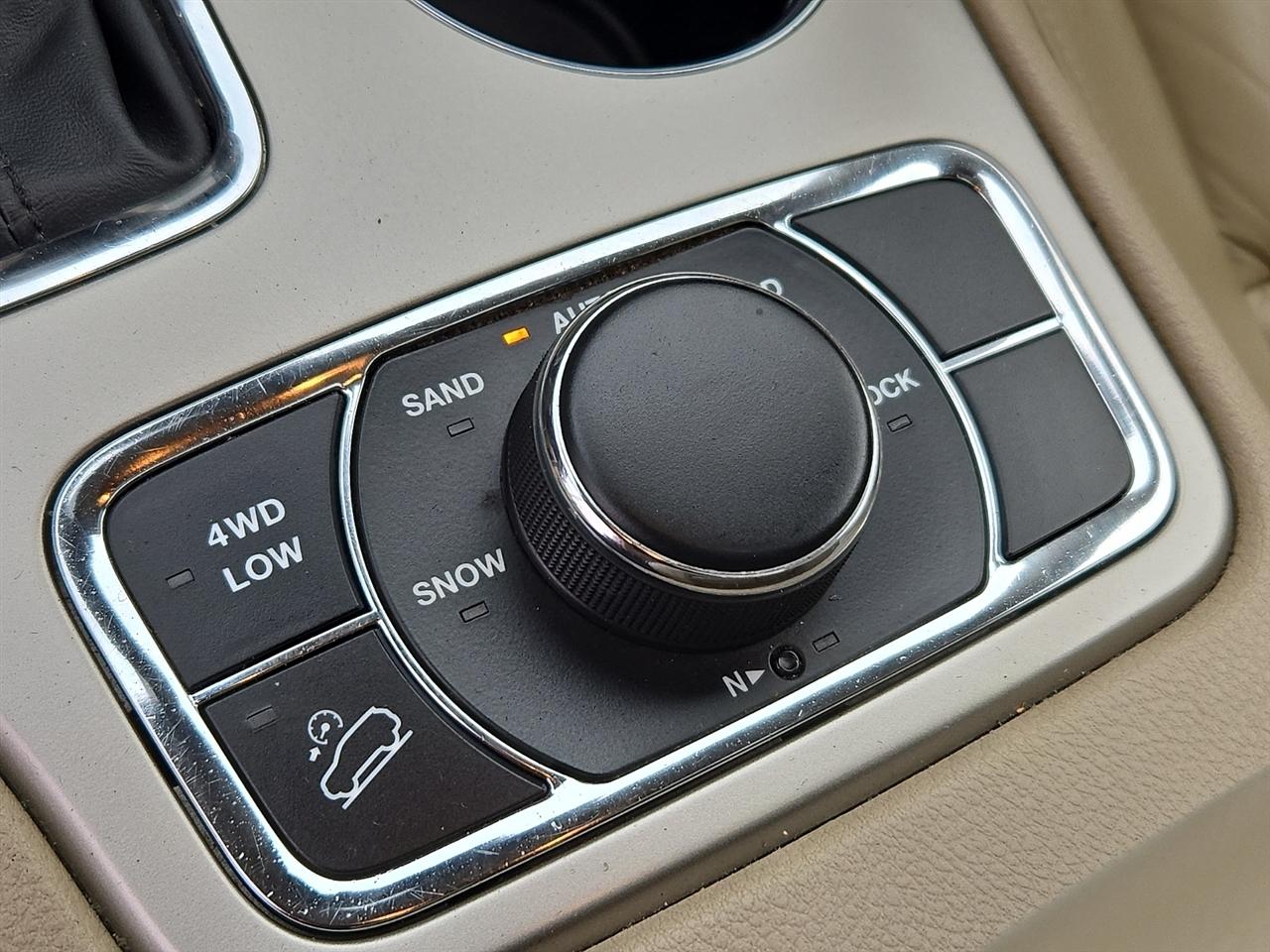 Jeep Grand Cherokee Limited 4WD 2016