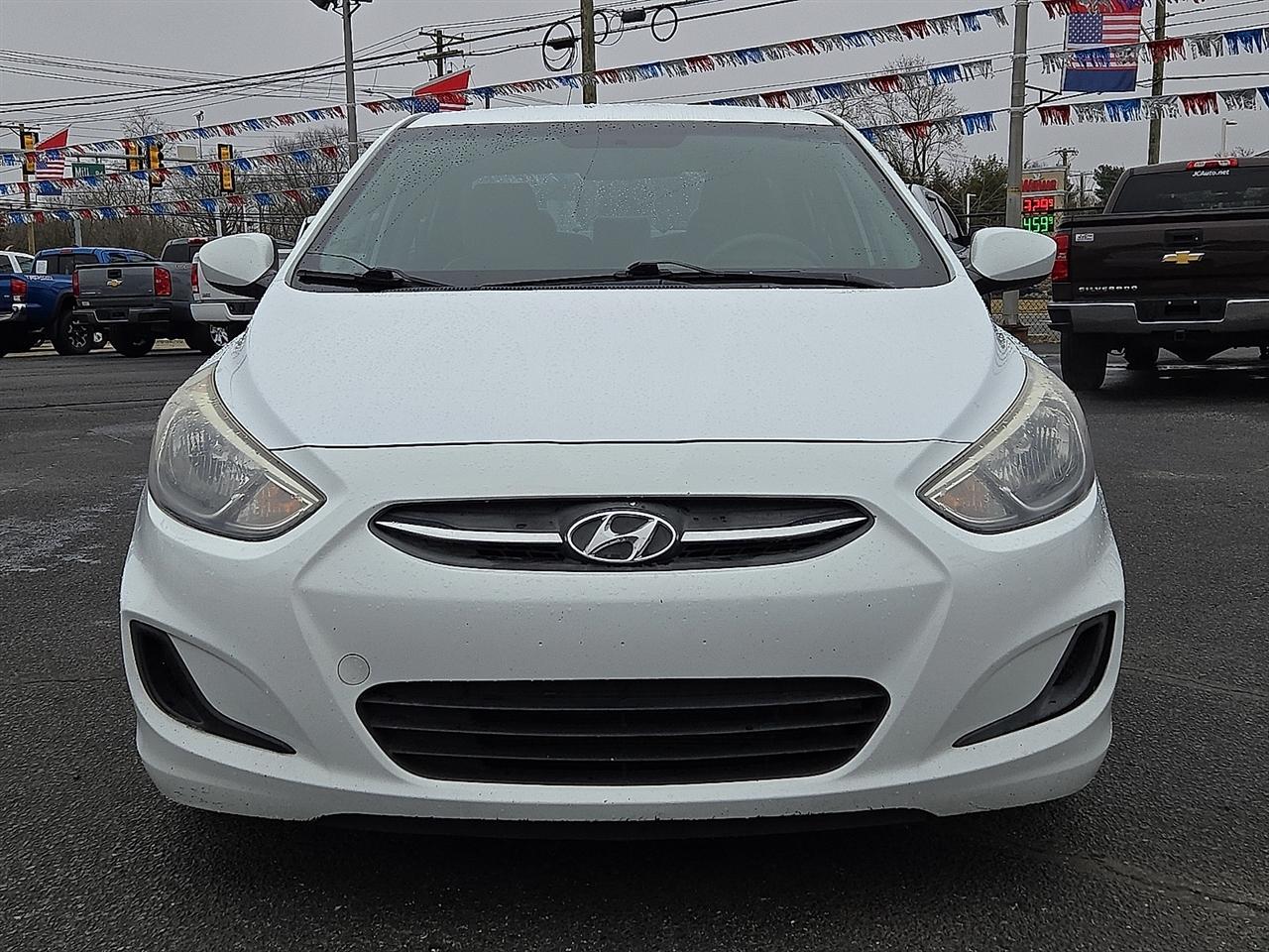 Hyundai Accent SE 4-Door 6A 2016