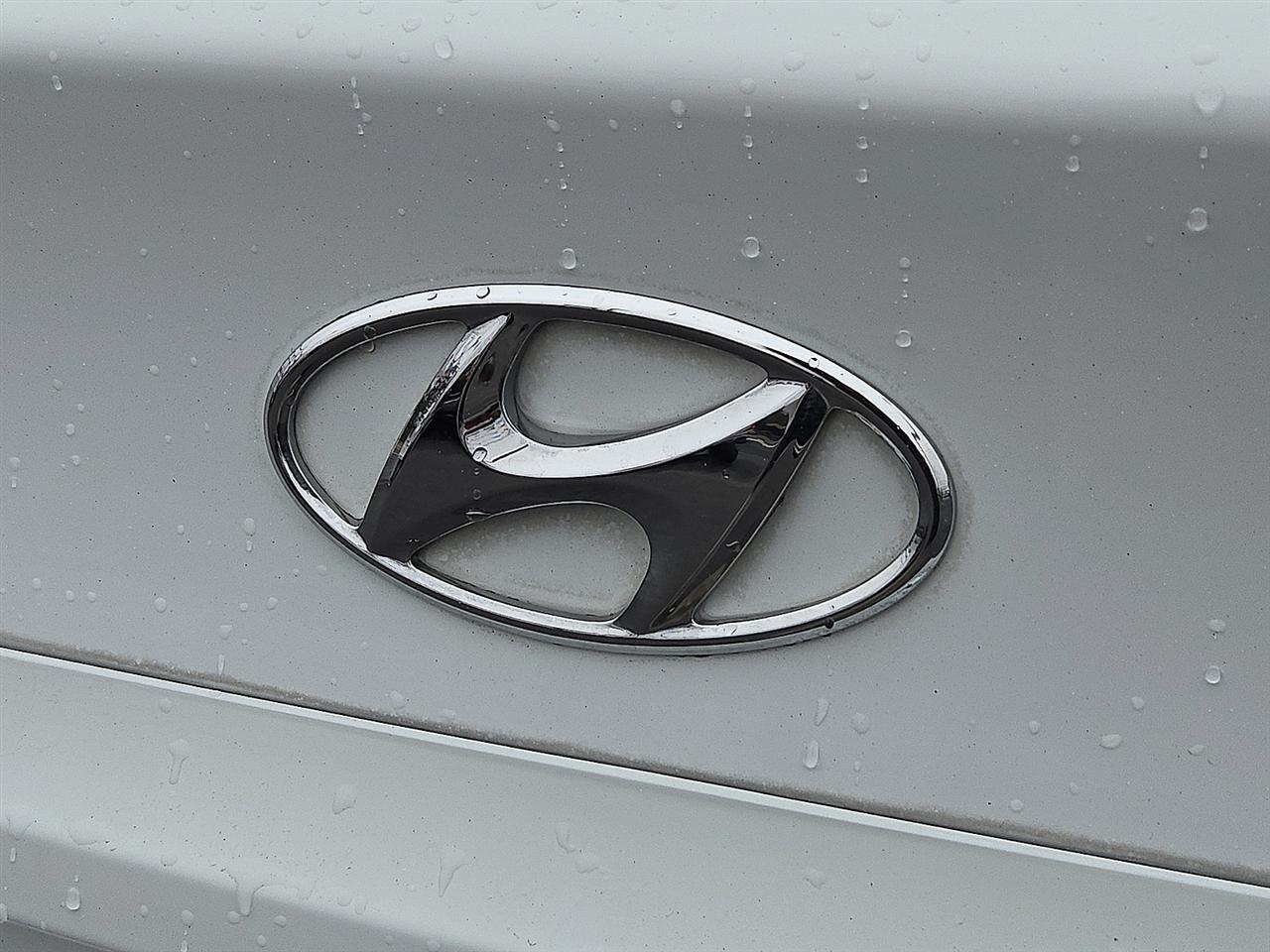 Hyundai Accent SE 4-Door 6A 2016