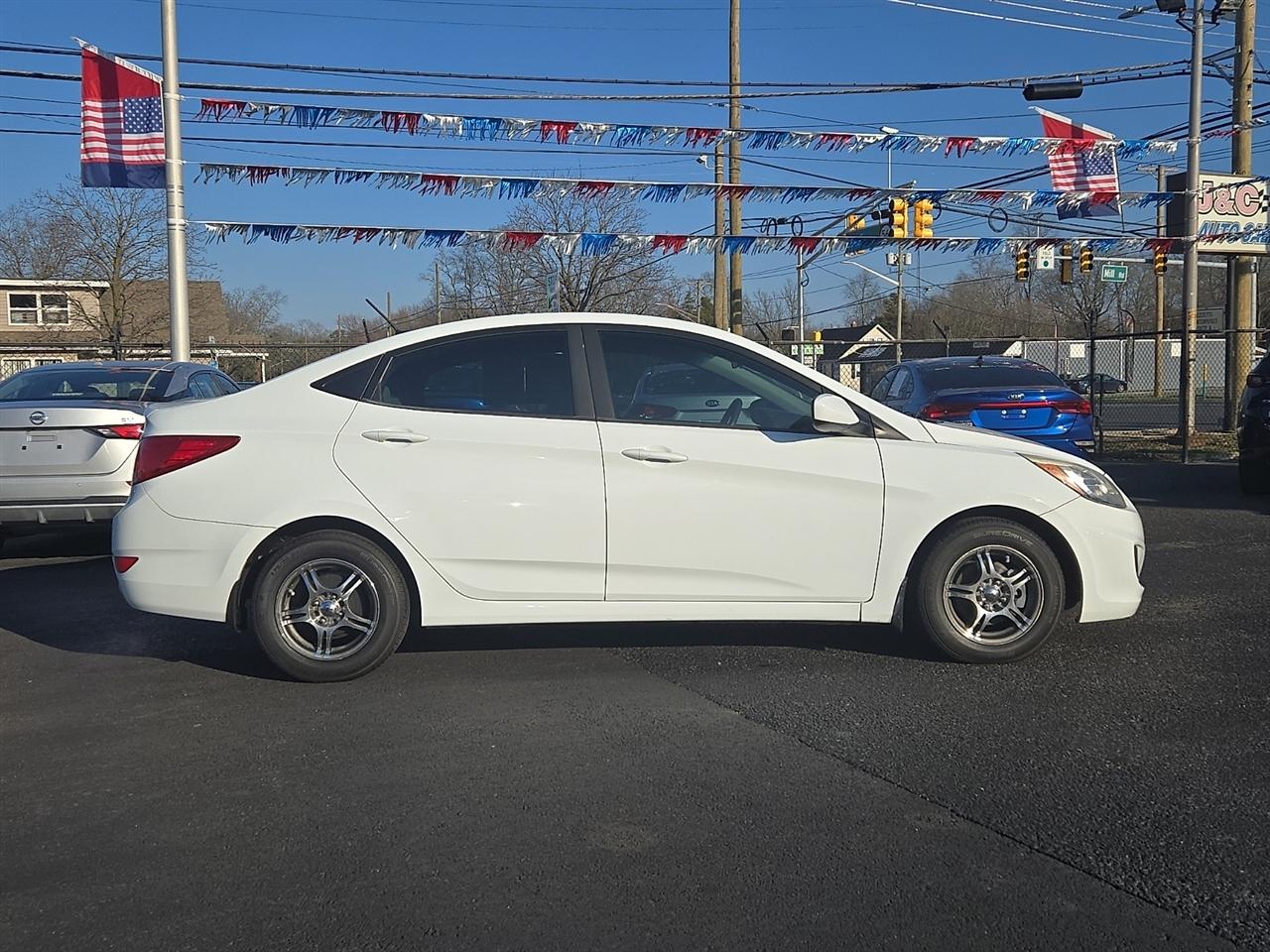 Hyundai Accent SE 4-Door 6A 2016