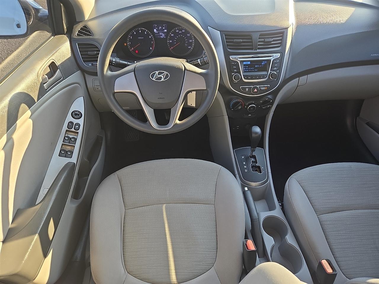 Hyundai Accent SE 4-Door 6A 2016