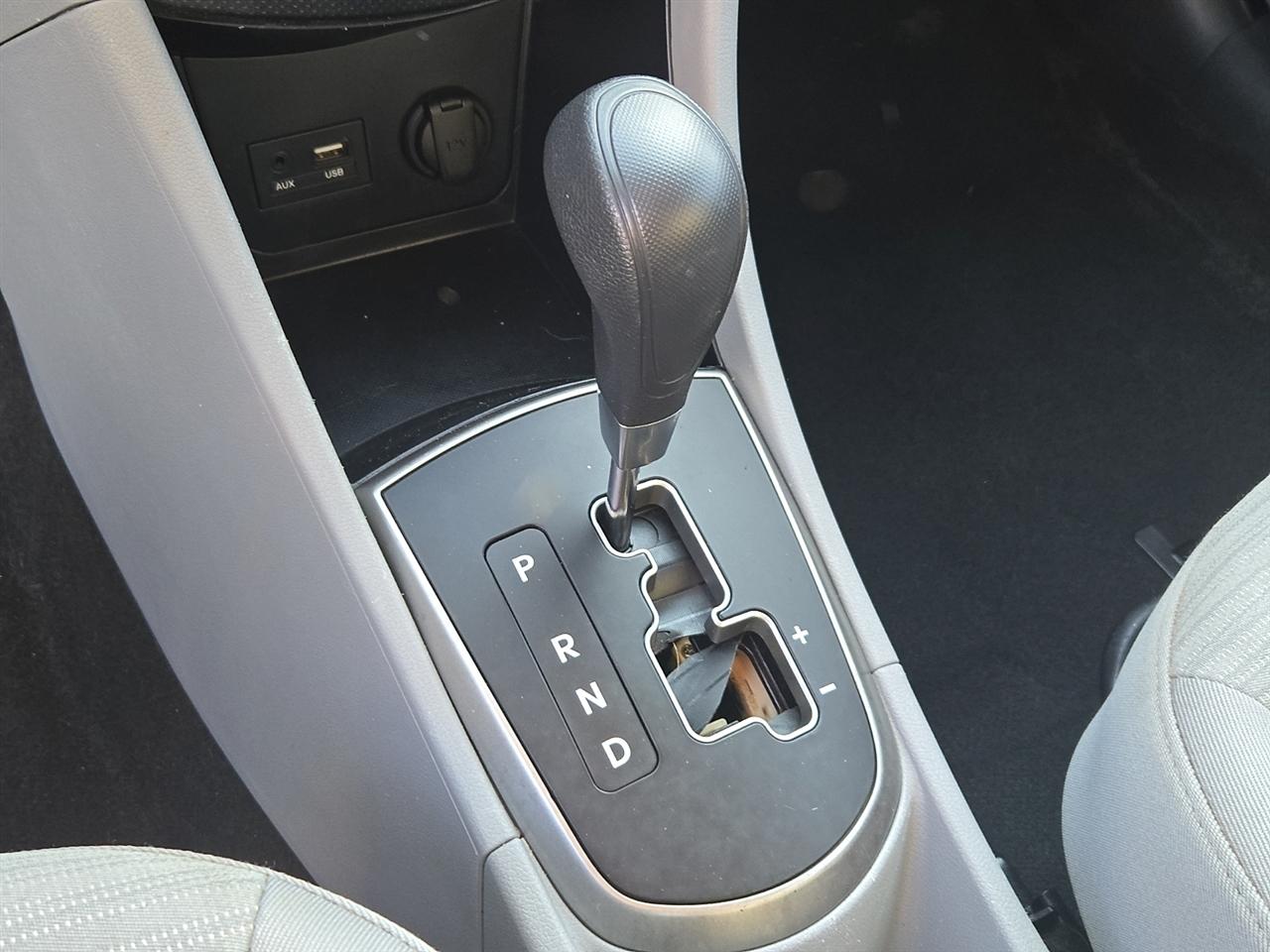 Hyundai Accent SE 4-Door 6A 2016