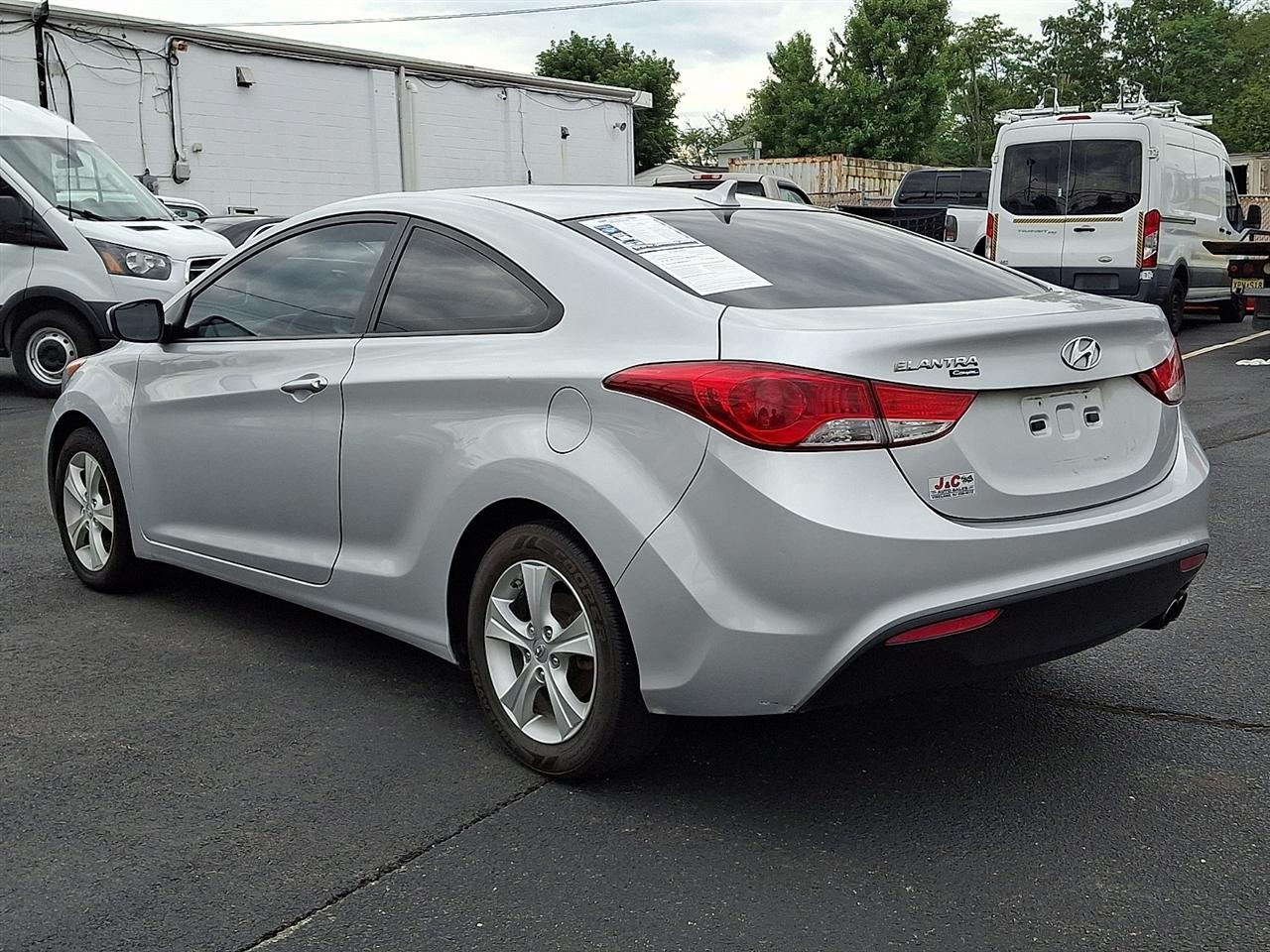Hyundai Elantra GS Coupe A/T 2013