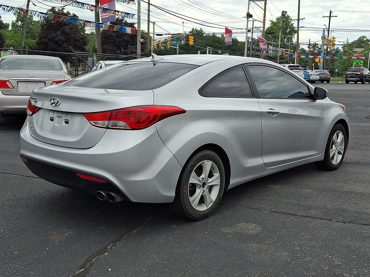 Hyundai Elantra GS Coupe A/T 2013