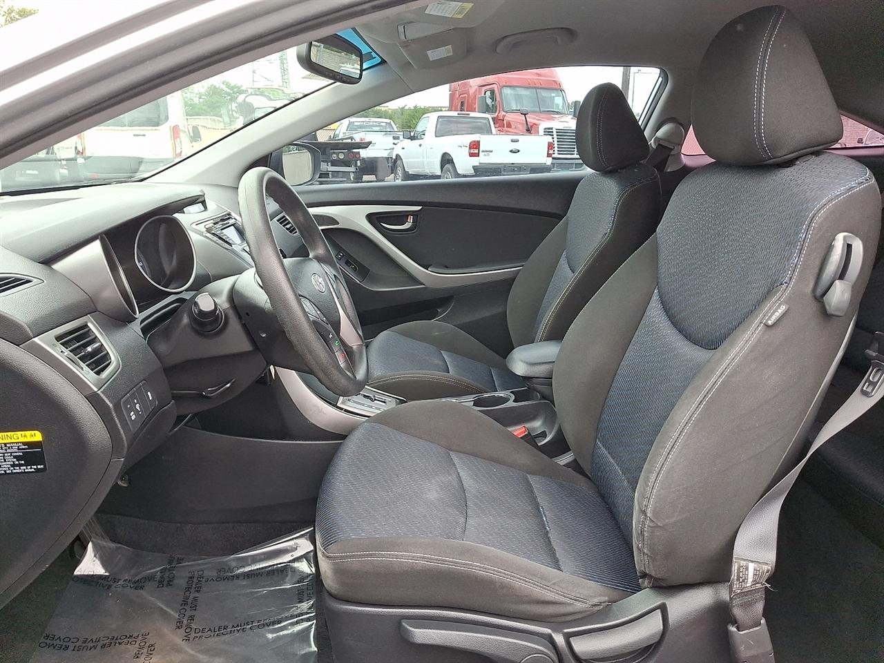 Hyundai Elantra GS Coupe A/T 2013