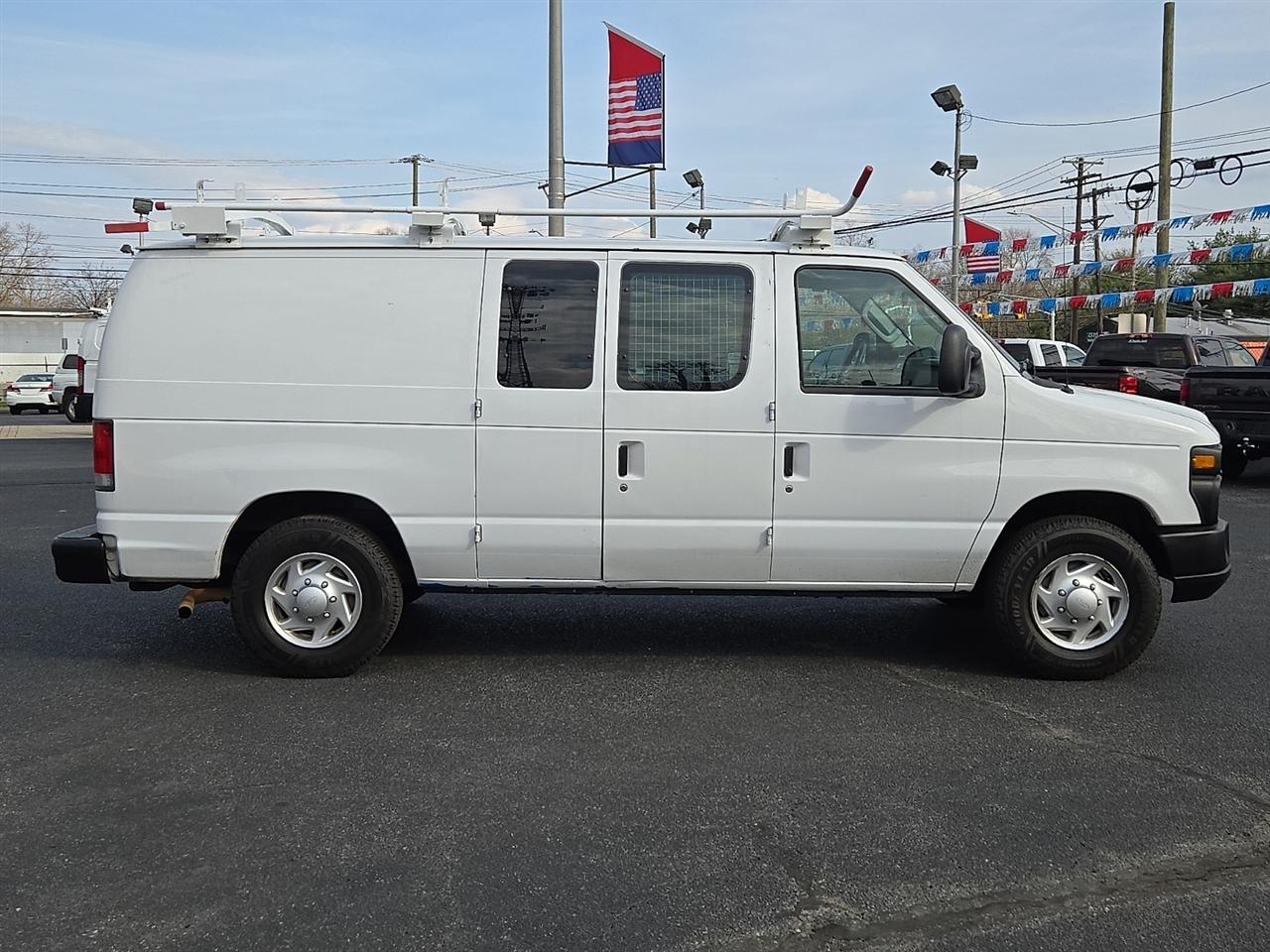 Ford Econoline E-150 2014