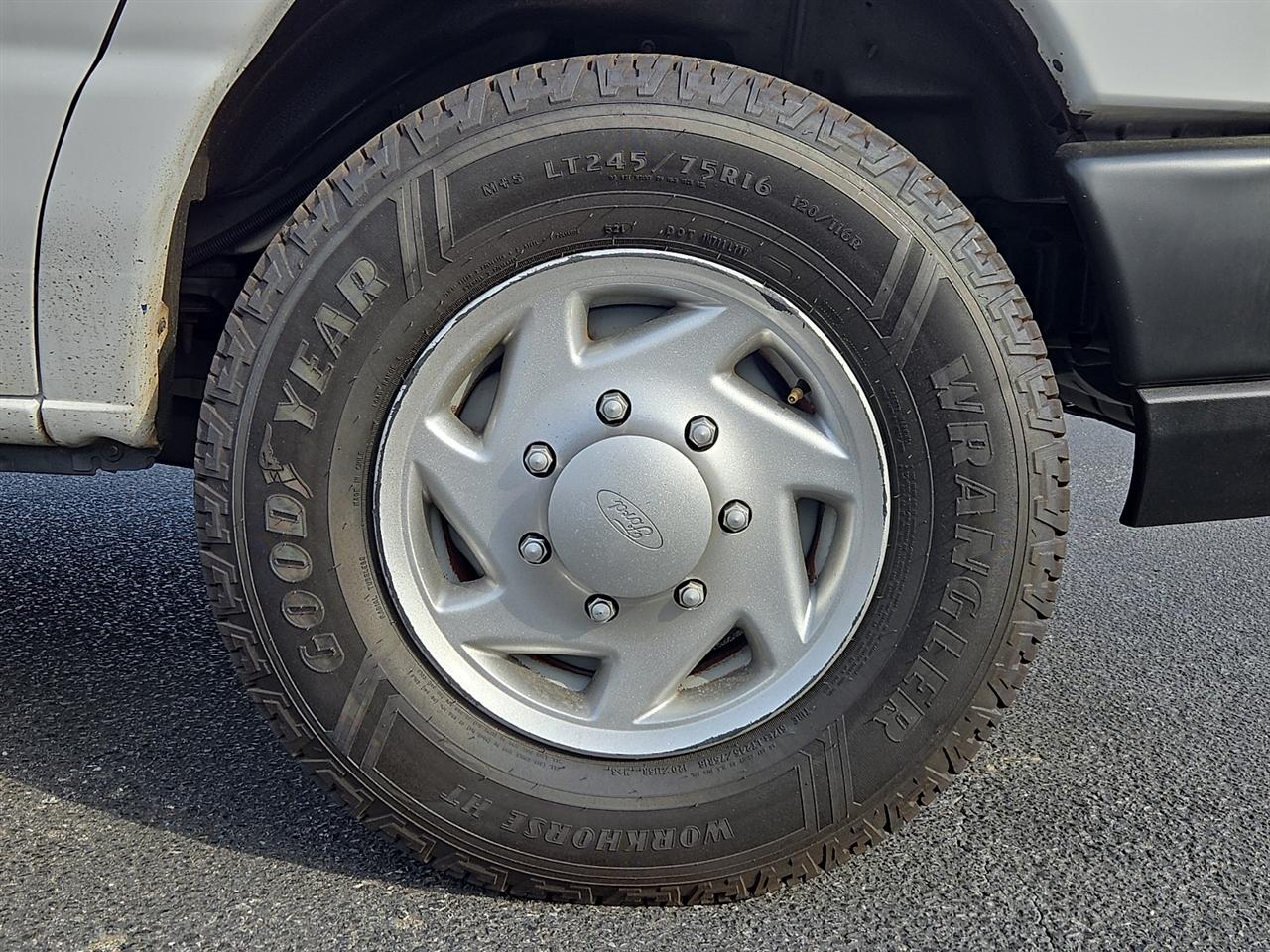 Ford Econoline E-150 2014