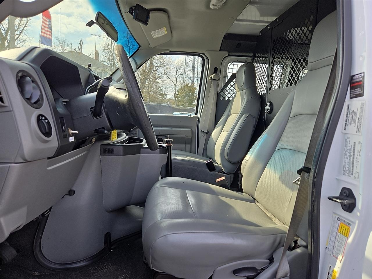 Ford Econoline E-150 2014