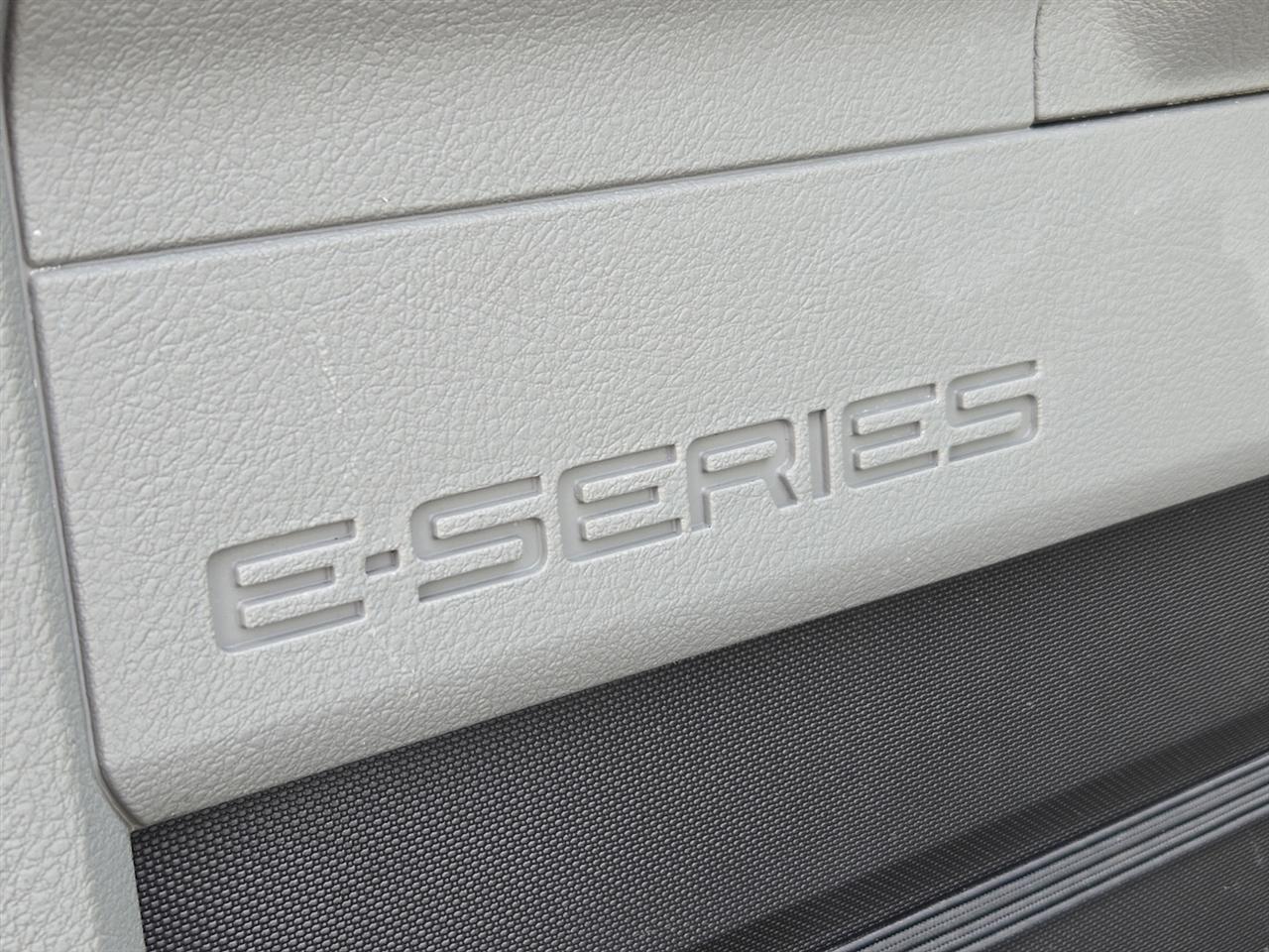 Ford Econoline E-150 2014