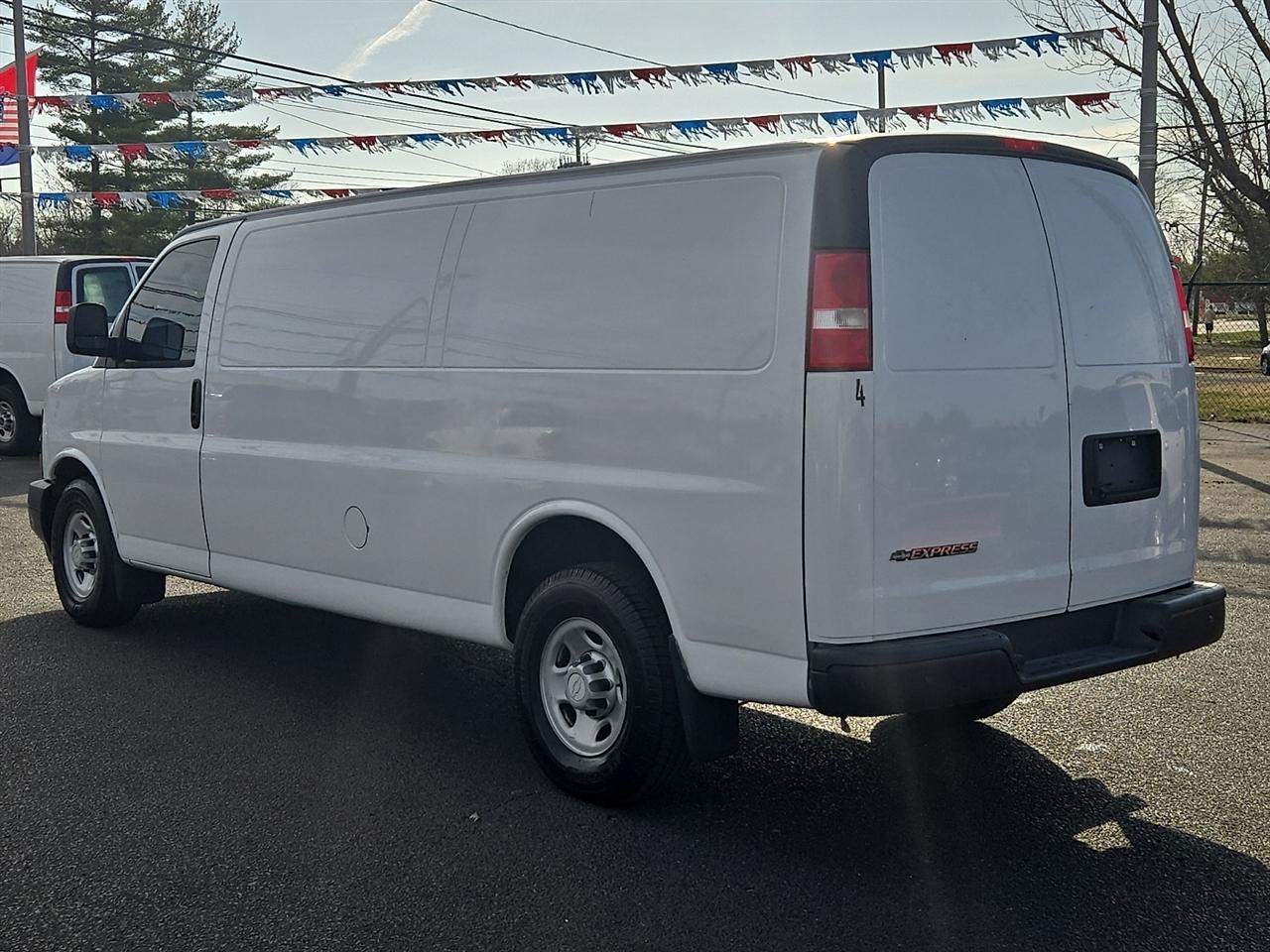 Chevrolet Express 3500 Cargo Extended 2017