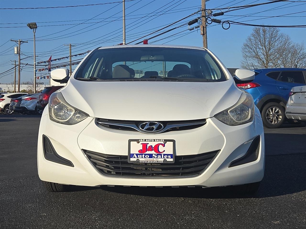 Hyundai Elantra SE 6AT 2016