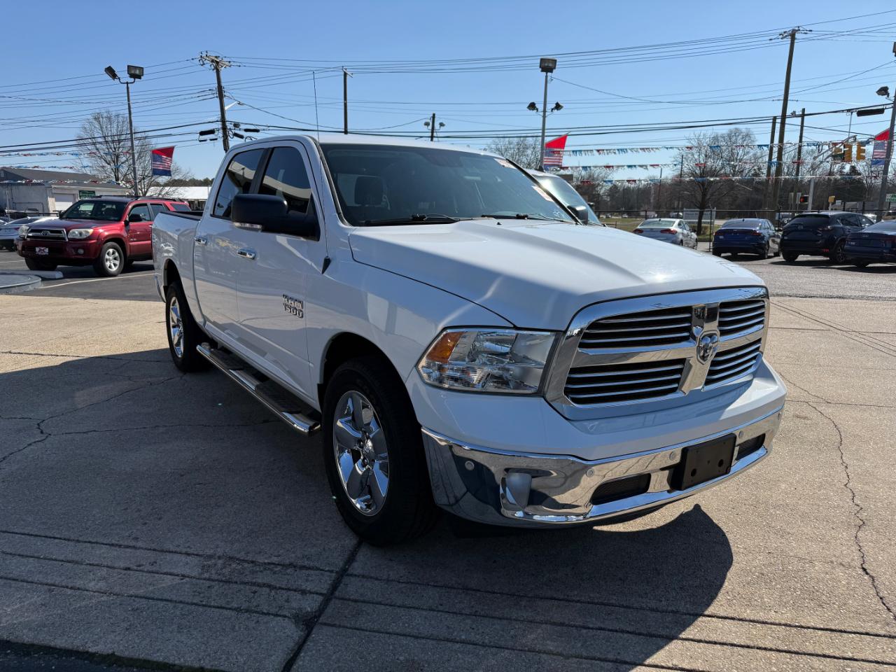 2014 RAM 1500 SLT Crew Cab SWB 4WD