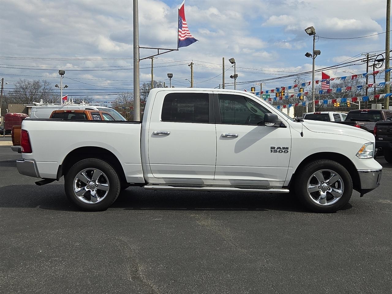 RAM 1500 SLT Crew Cab SWB 4WD 2014