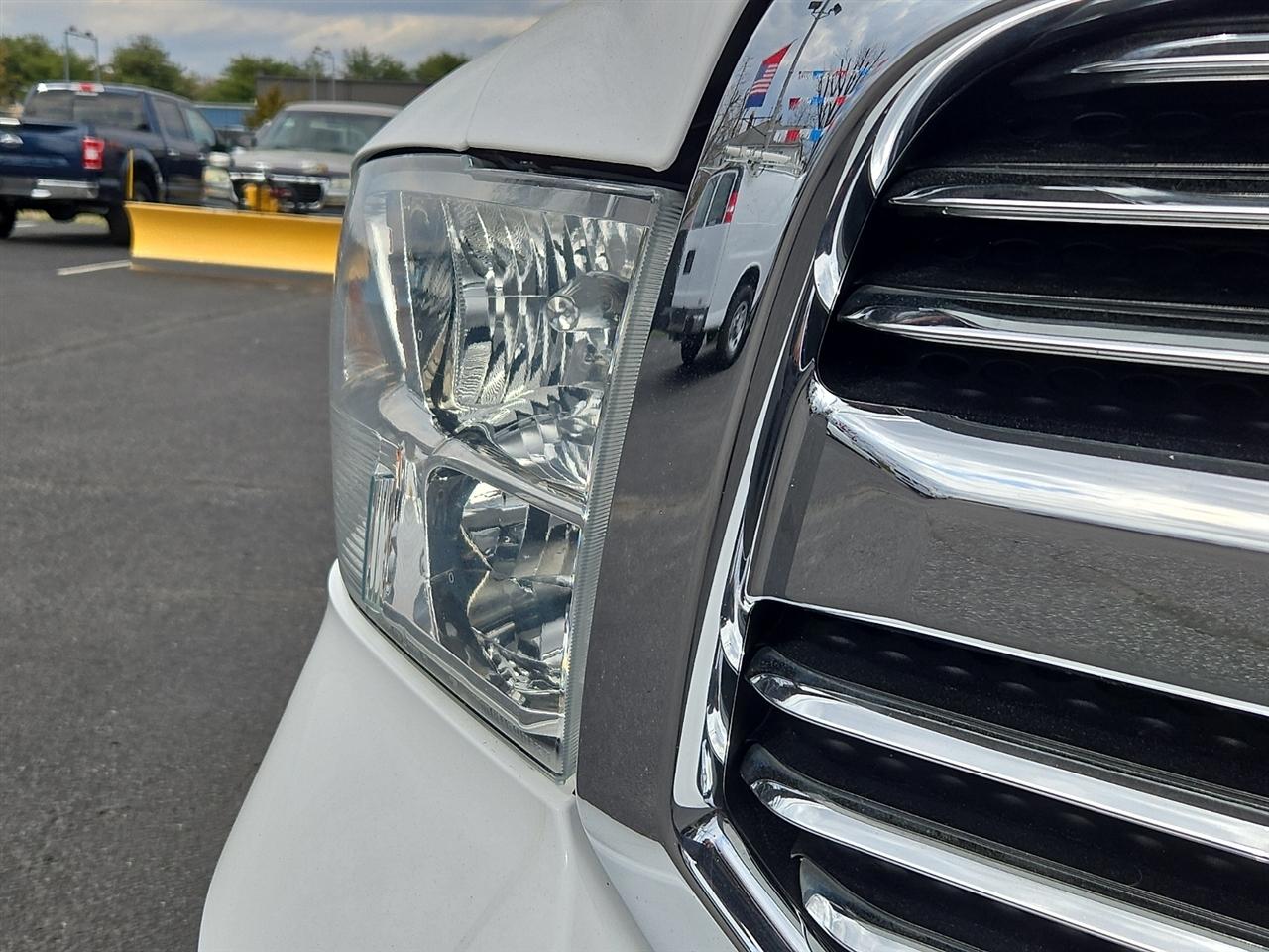 RAM 1500 SLT Crew Cab SWB 4WD 2014