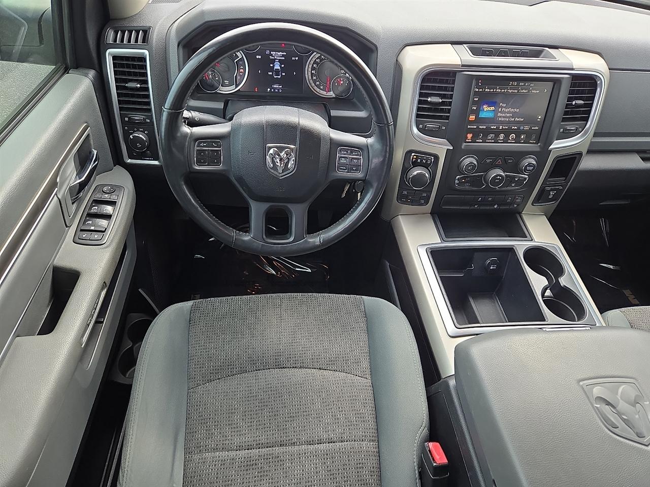 RAM 1500 SLT Crew Cab SWB 4WD 2014