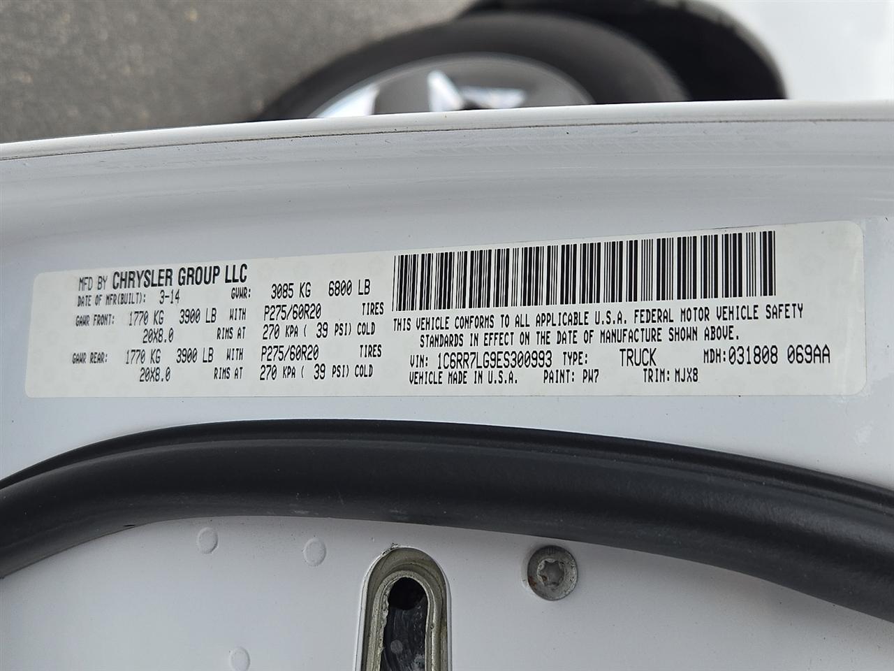 RAM 1500 SLT Crew Cab SWB 4WD 2014