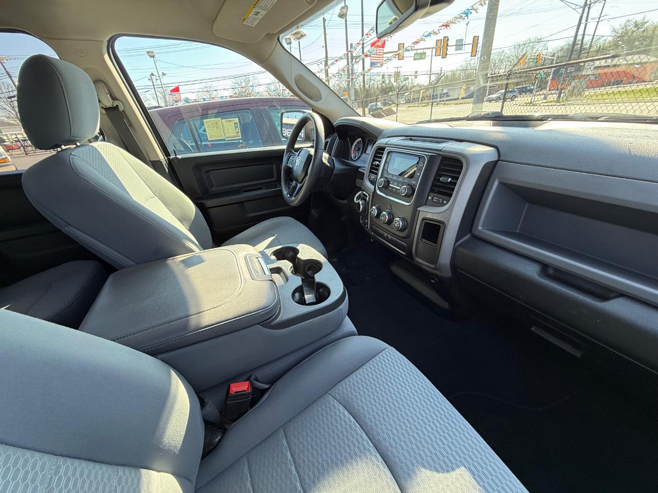 RAM 1500 Classic Tradesman Quad Cab 4WD 2020