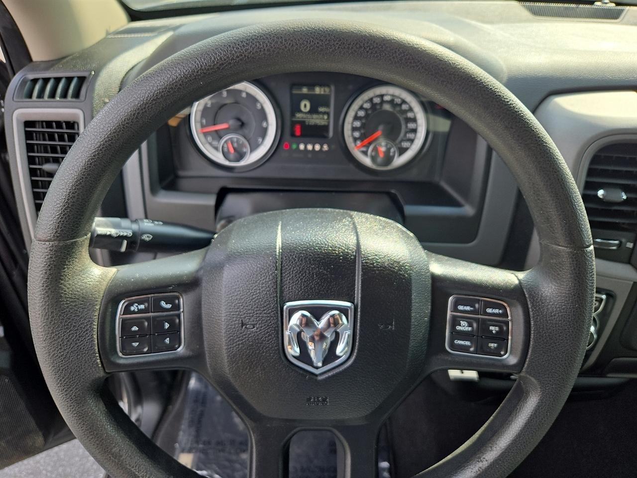 RAM 1500 Classic Tradesman Quad Cab 4WD 2020