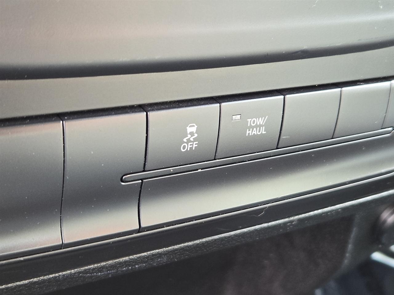 RAM 1500 Classic Tradesman Quad Cab 4WD 2020