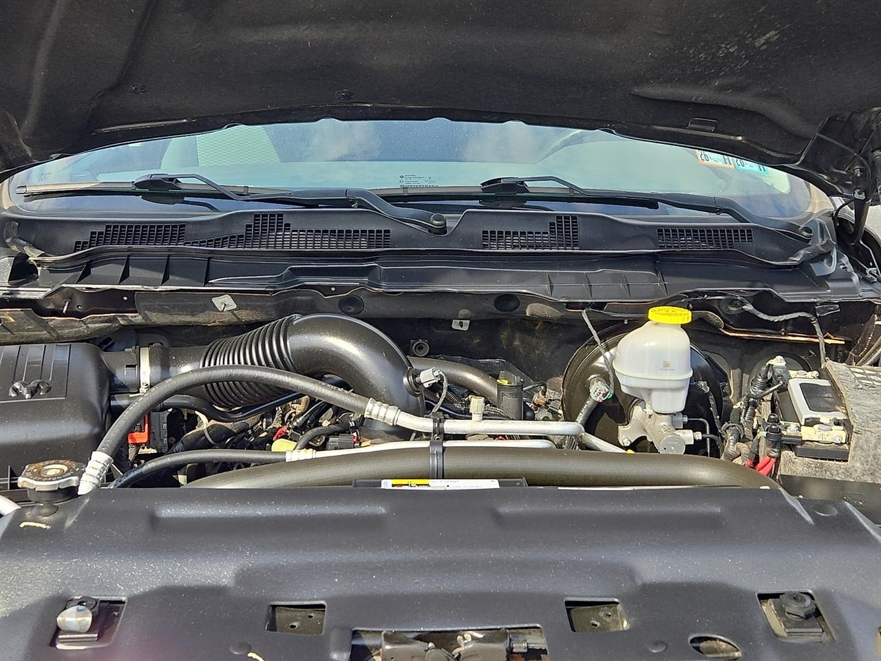 RAM 1500 Classic Tradesman Quad Cab 4WD 2020