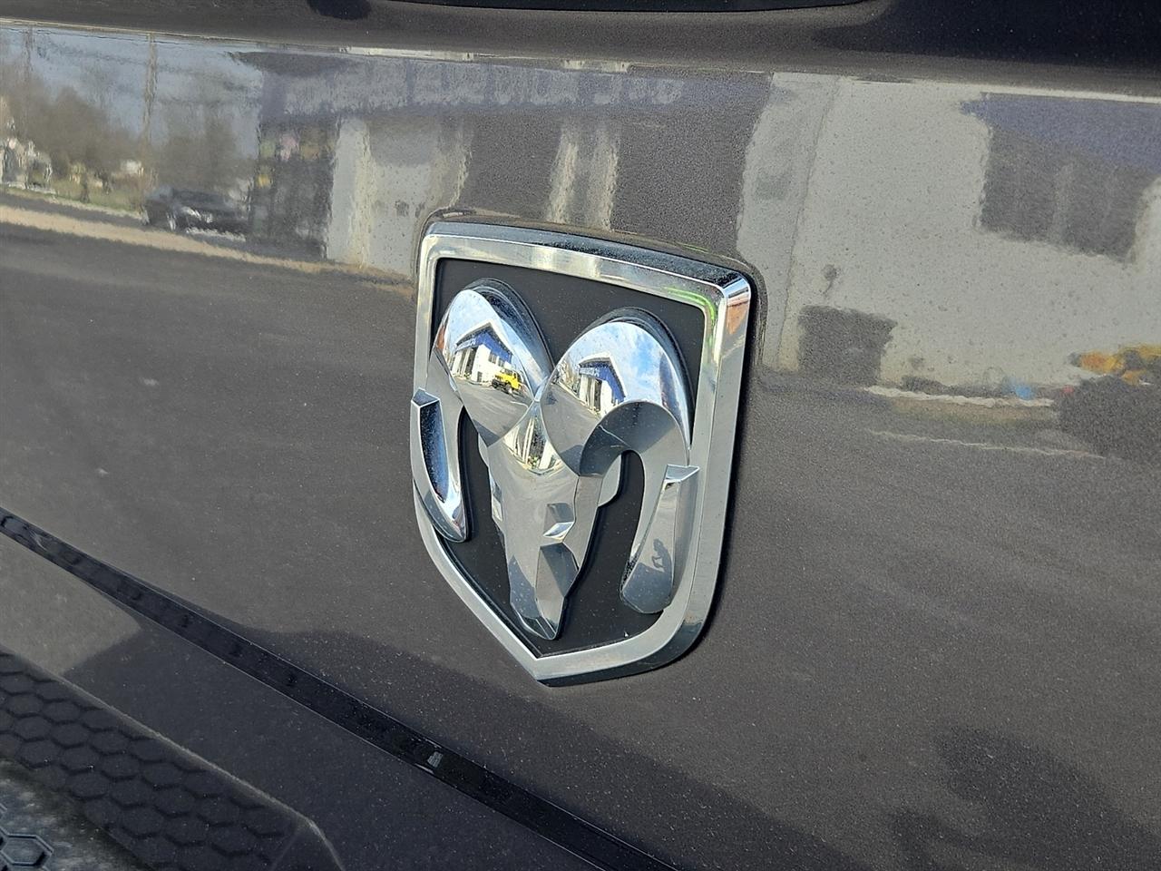 RAM 1500 Classic Tradesman Quad Cab 4WD 2020