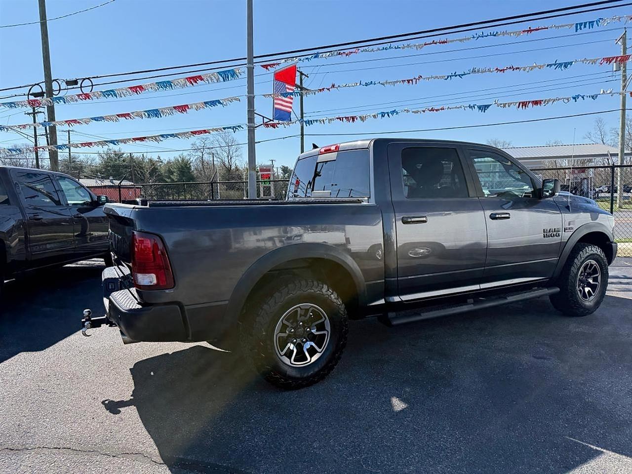 RAM 1500 Rebel Crew Cab SWB 4WD 2017