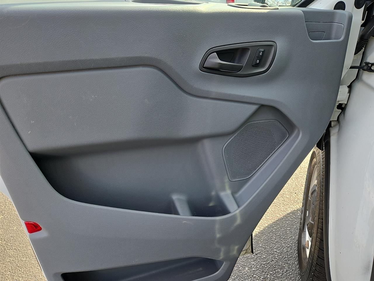 Ford Transit 250 Van Low Roof 60/40 Pass.130-in. WB 2019