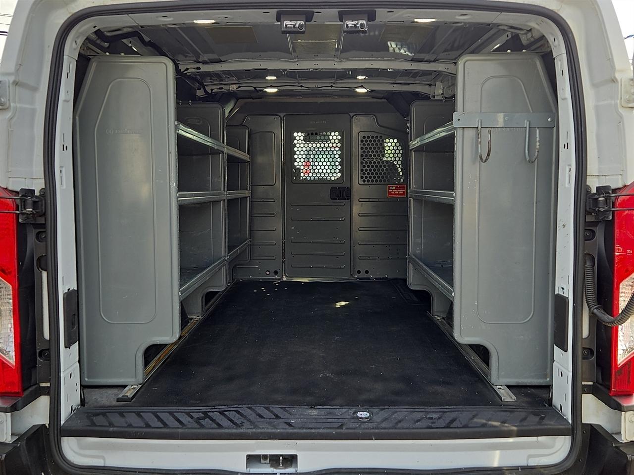 Ford Transit 250 Van Low Roof 60/40 Pass.130-in. WB 2019