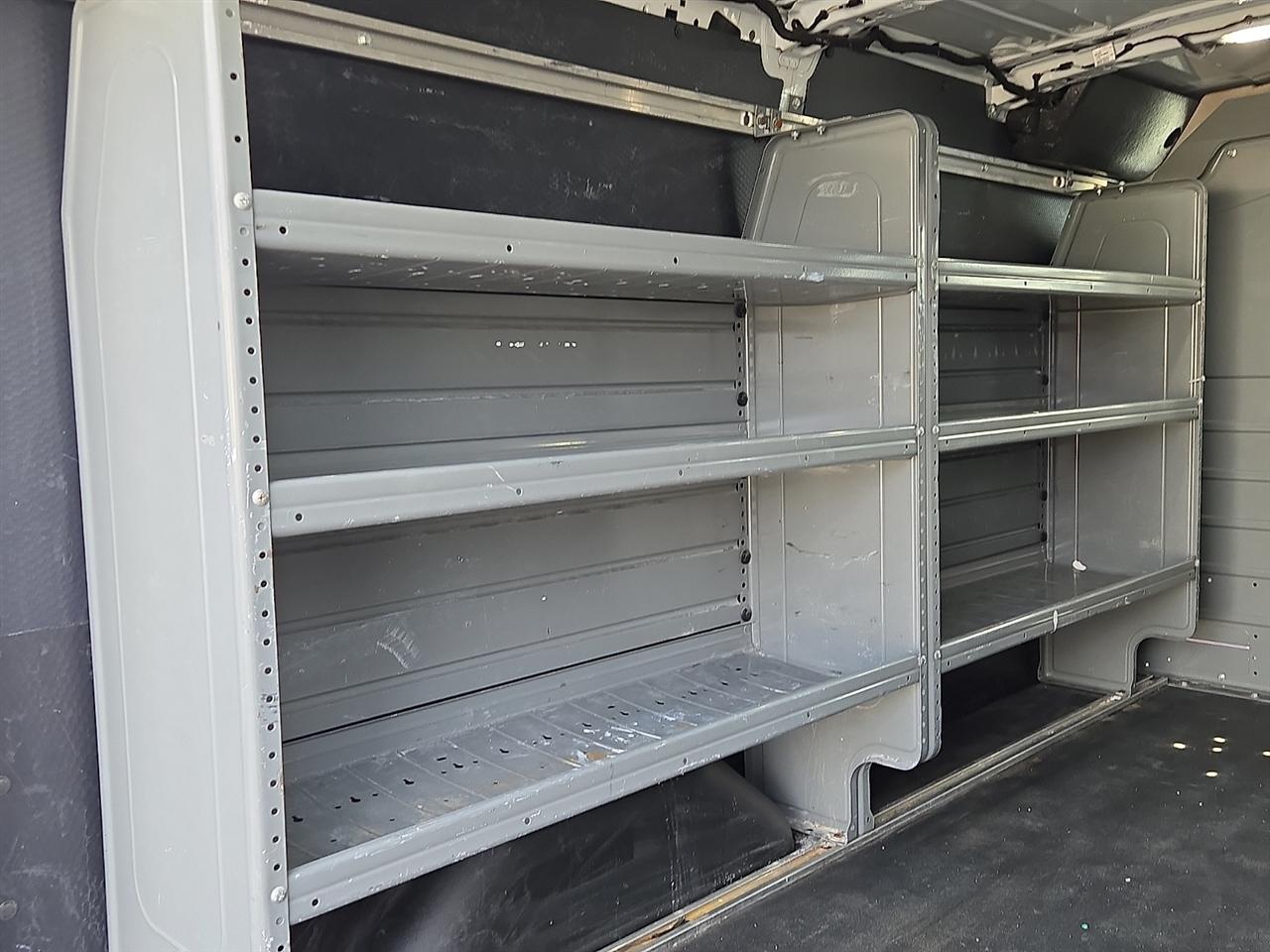 Ford Transit 250 Van Low Roof 60/40 Pass.130-in. WB 2019