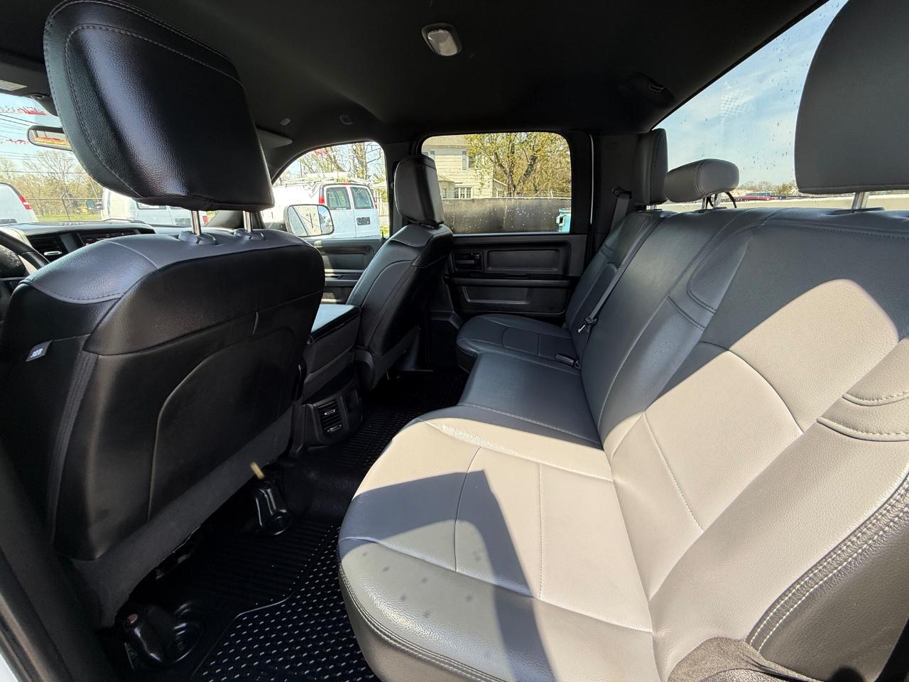 RAM 2500 Tradesman Crew Cab LWB 4WD 2022