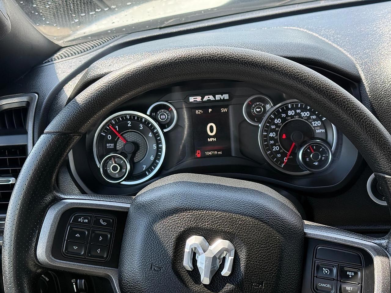 RAM 2500 Tradesman Crew Cab LWB 4WD 2022