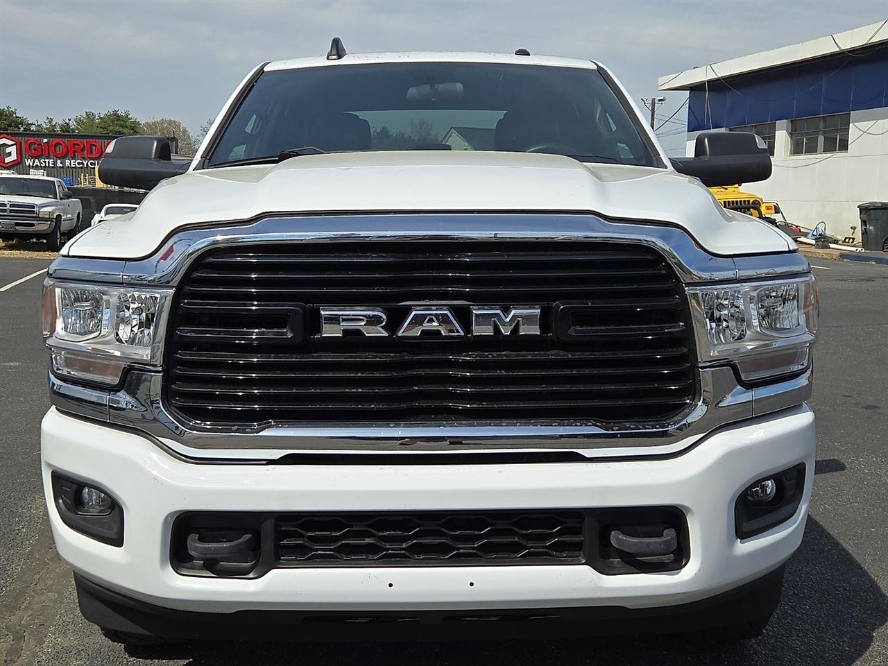 RAM 2500 Tradesman Crew Cab LWB 4WD 2022