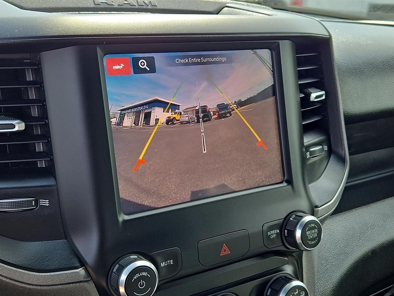 RAM 2500 Tradesman Crew Cab LWB 4WD 2022