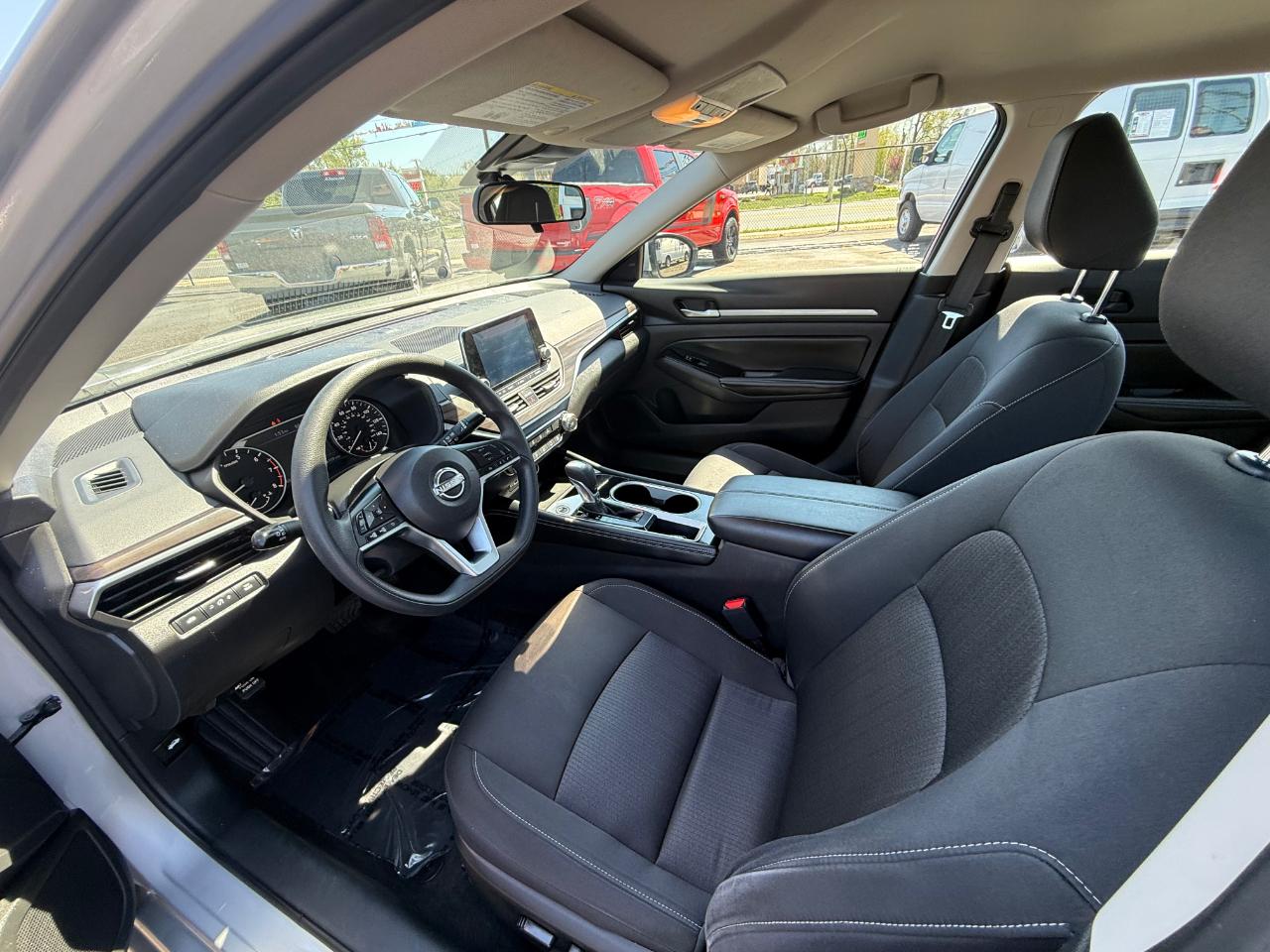 Nissan Altima 2.5 SV 2023