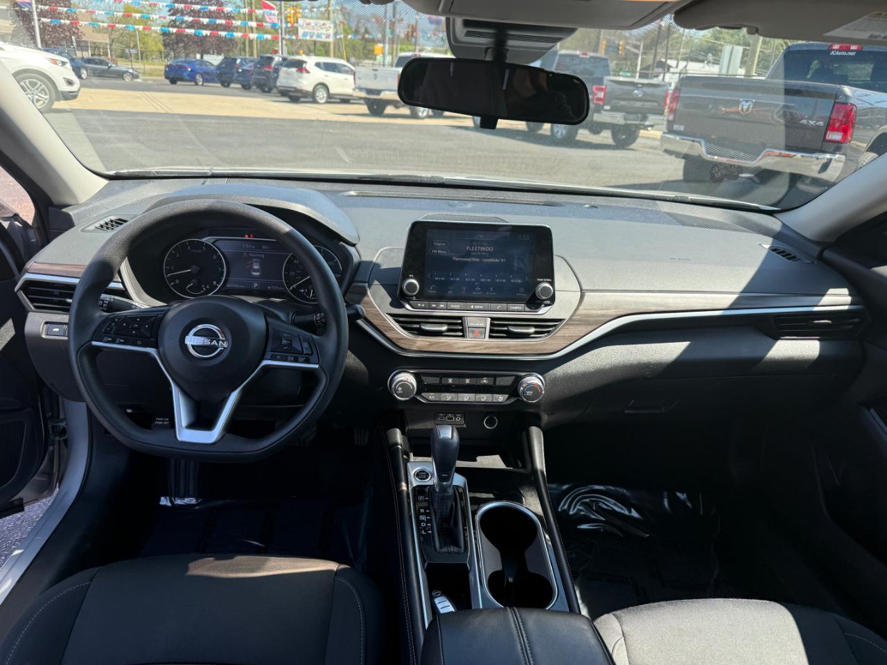 Nissan Altima 2.5 SV 2023