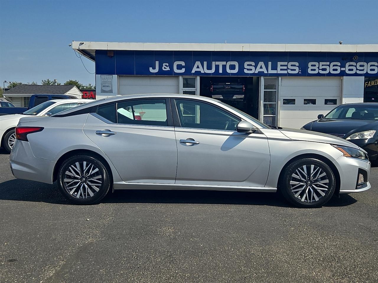 Nissan Altima 2.5 SV 2023