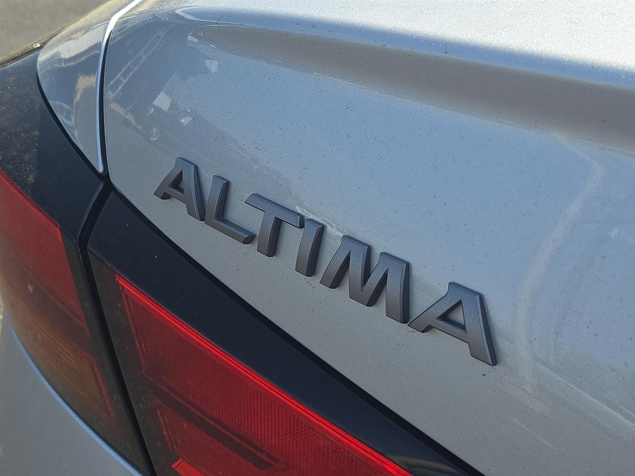 Nissan Altima 2.5 SV 2023