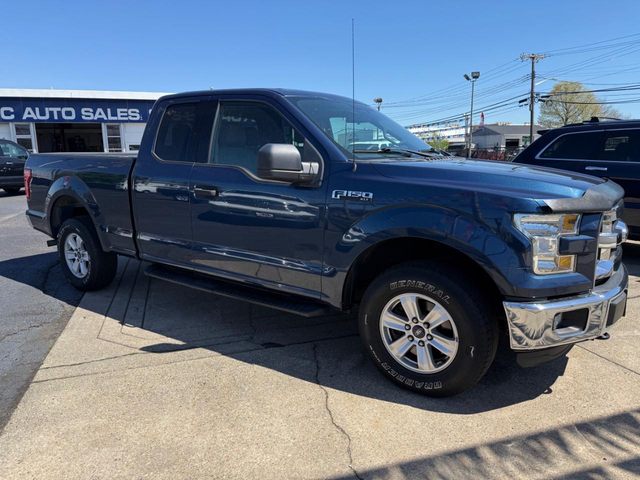 Ford F-150 Lariat SuperCab 6.5-ft. Bed 4WD 2015