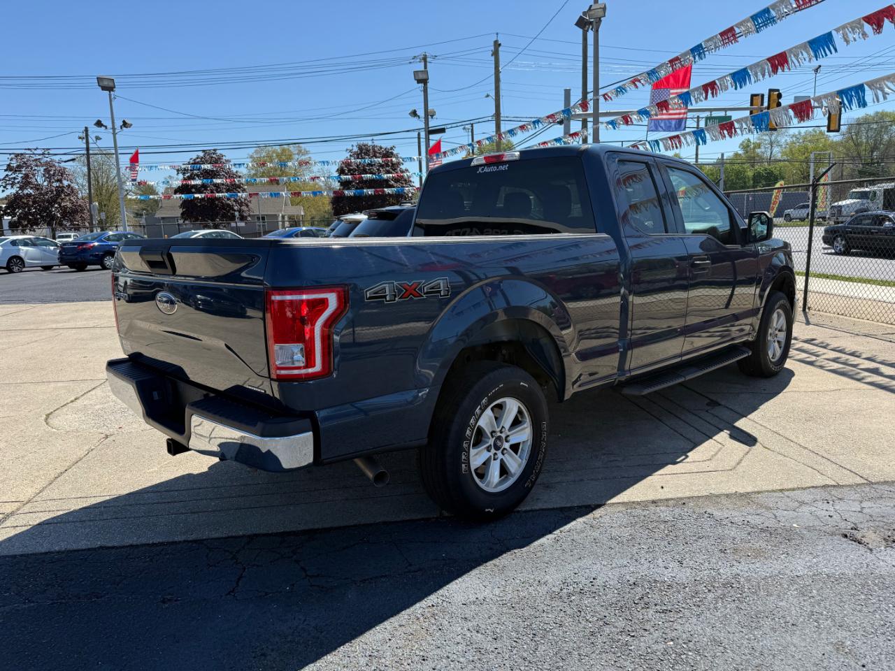 Ford F-150 Lariat SuperCab 6.5-ft. Bed 4WD 2015