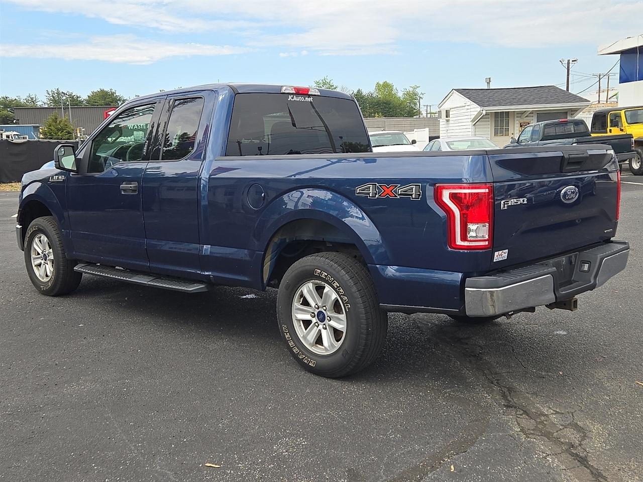 Ford F-150 Lariat SuperCab 6.5-ft. Bed 4WD 2015