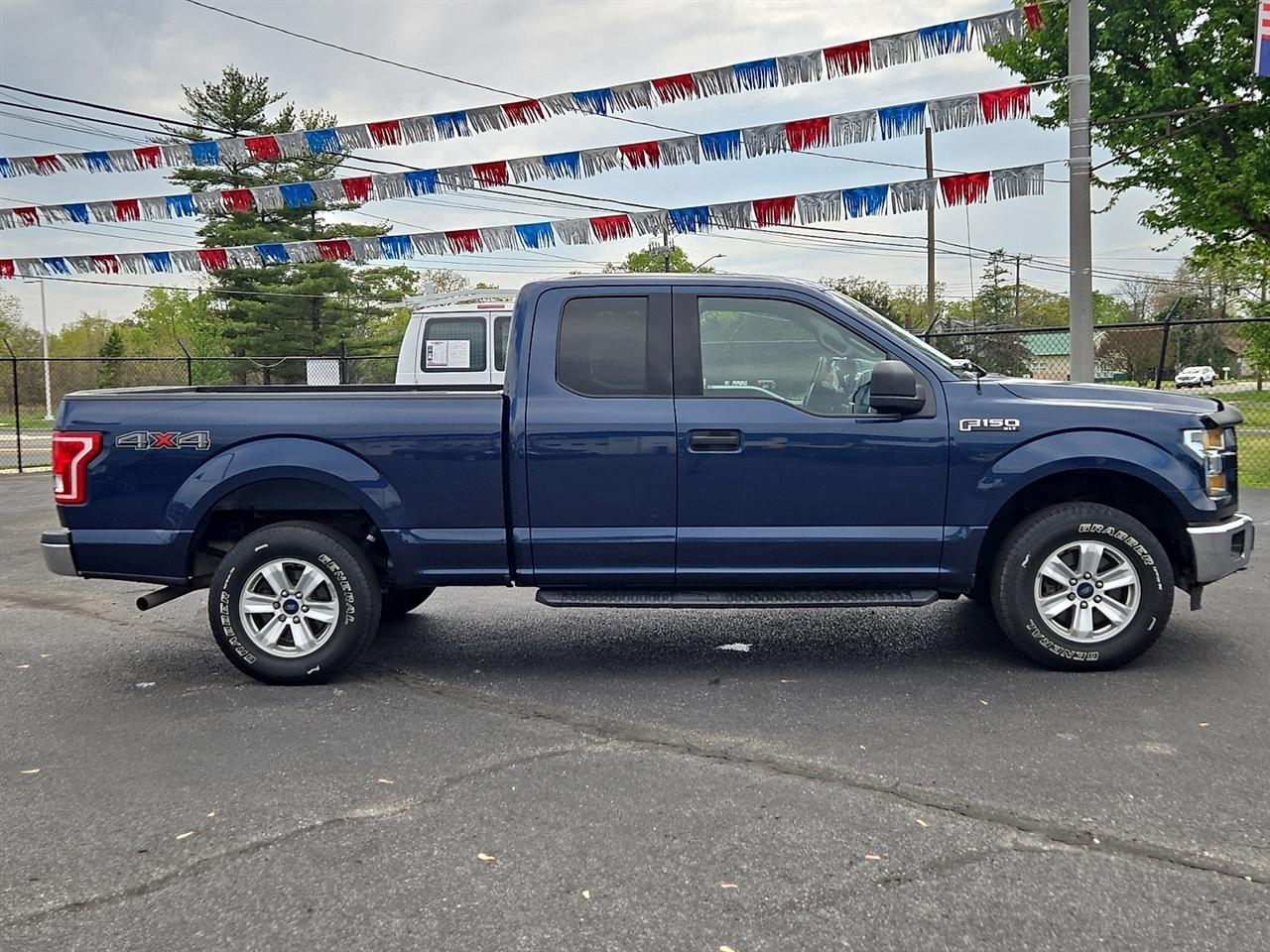 Ford F-150 Lariat SuperCab 6.5-ft. Bed 4WD 2015